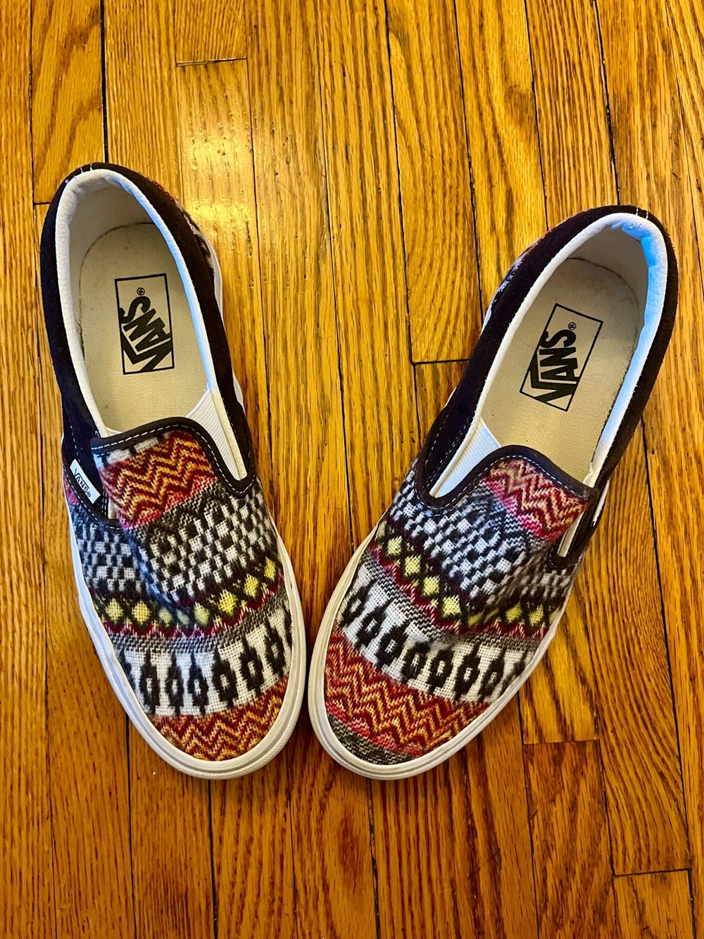9.5 Women’s Vans Slip On Sneakers
